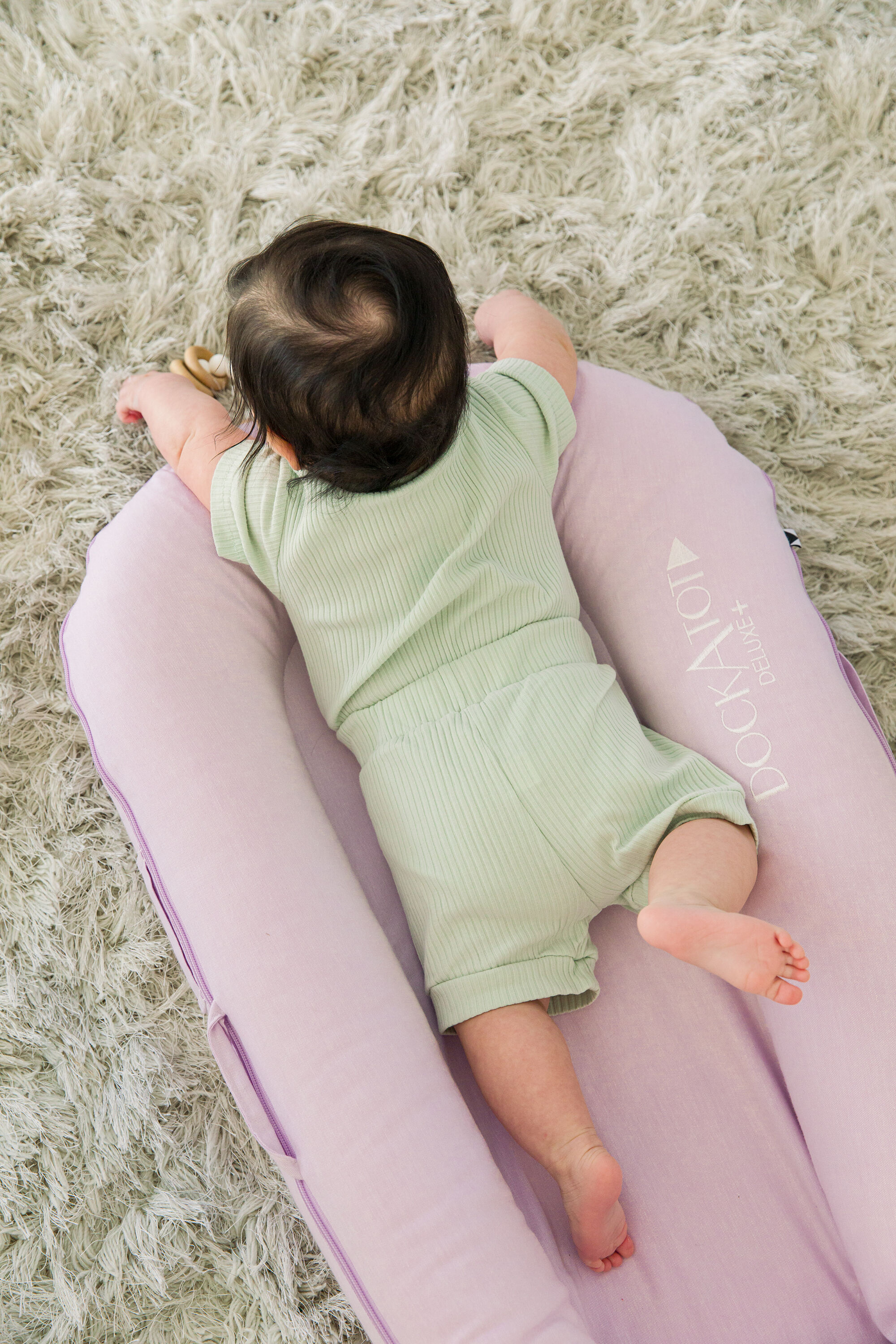 Dockatot hot sale inside bassinet