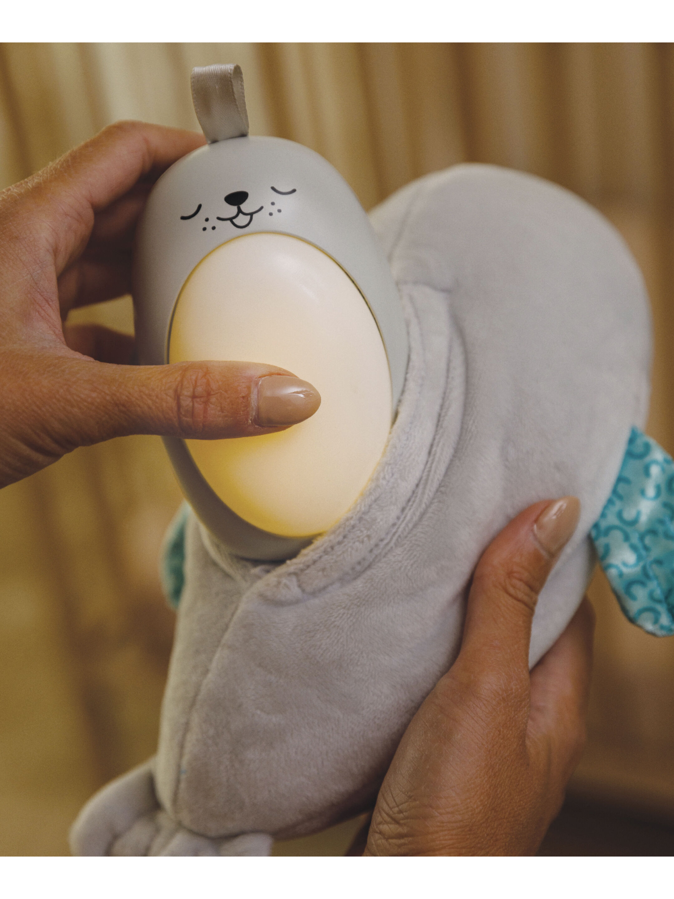 Infantino Snuggle Pal Sounds & Lights Soother image number 3