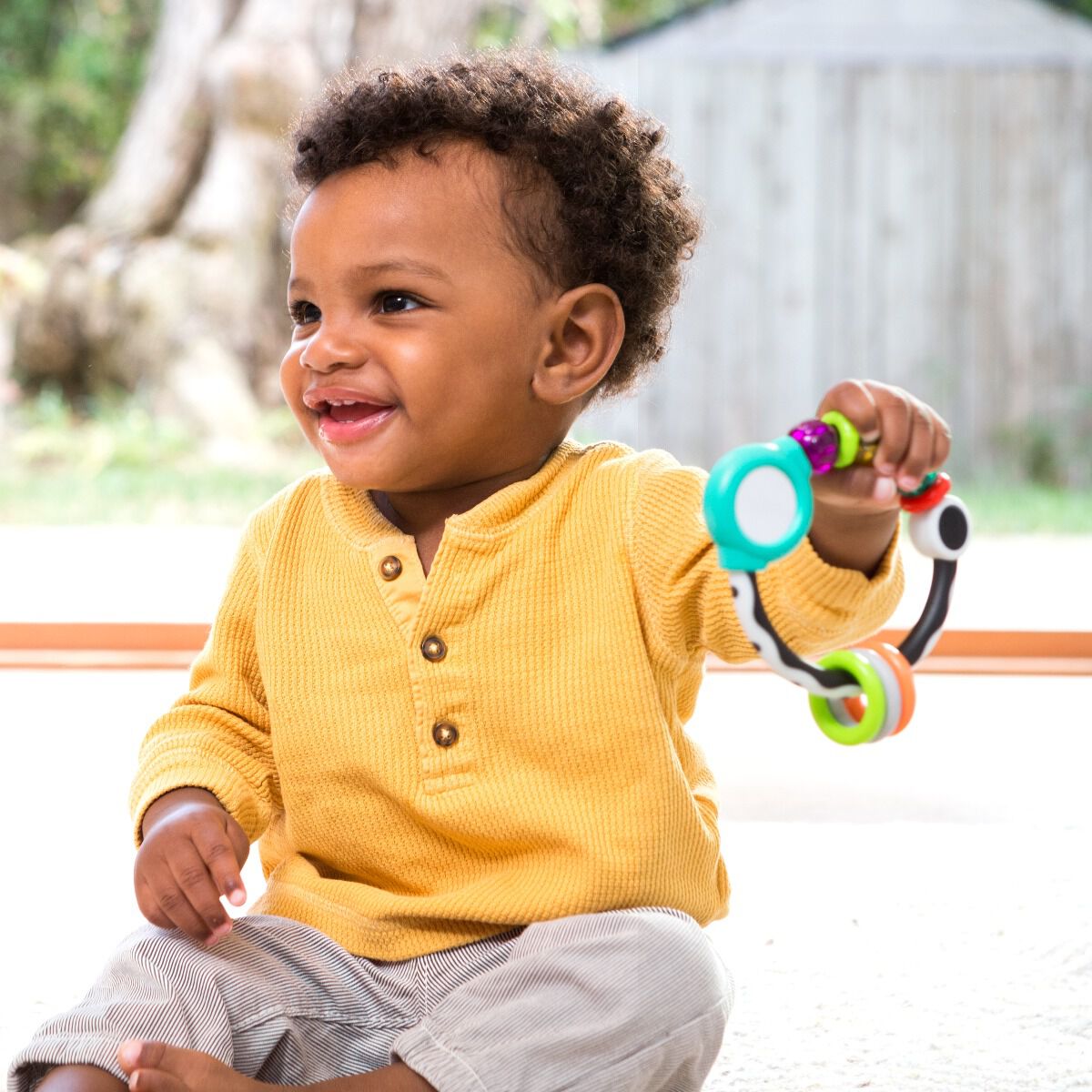 Infantino - Shake & Spin Rattling Ring image number 4