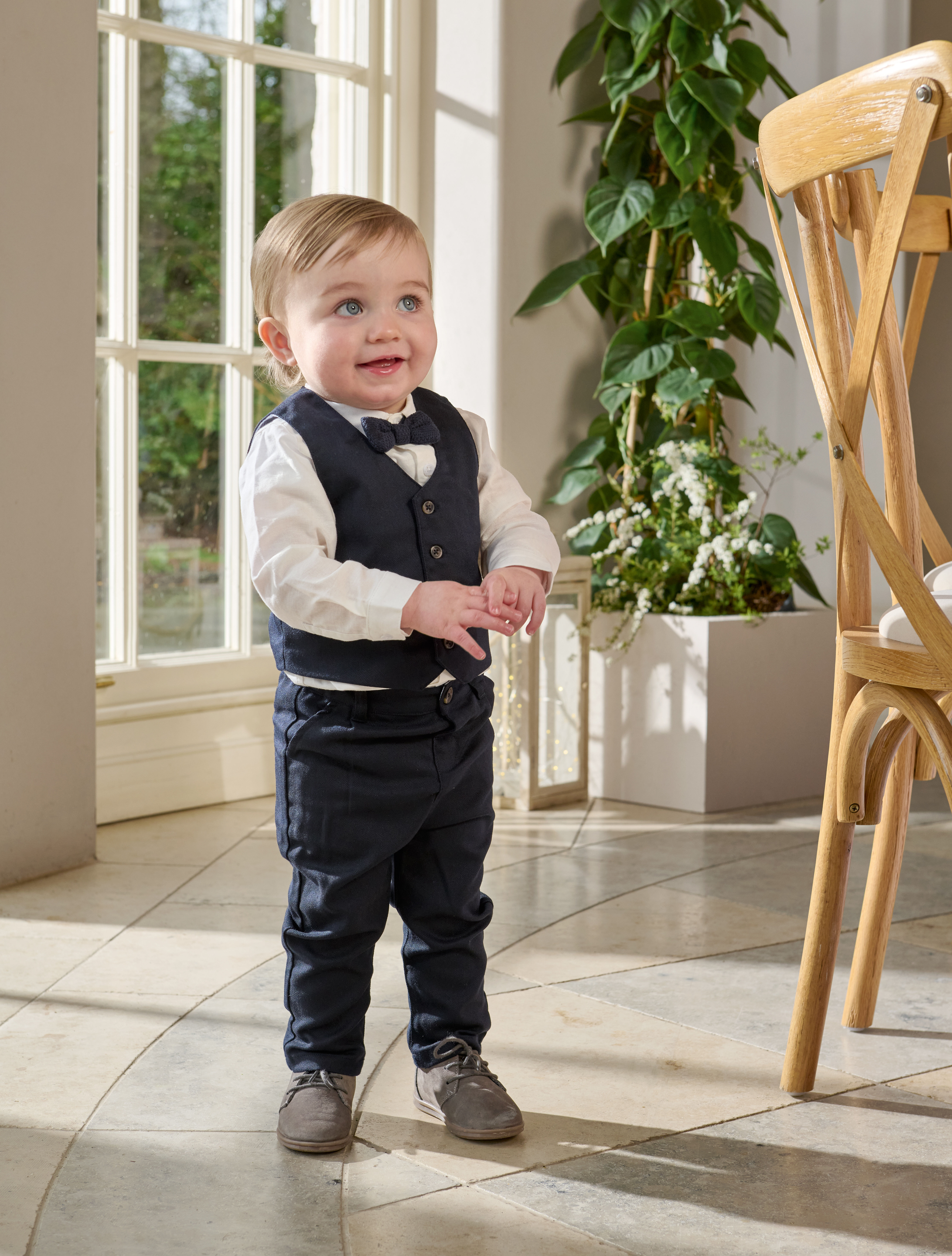 4 Piece Navy Suit with knit tie image number 2