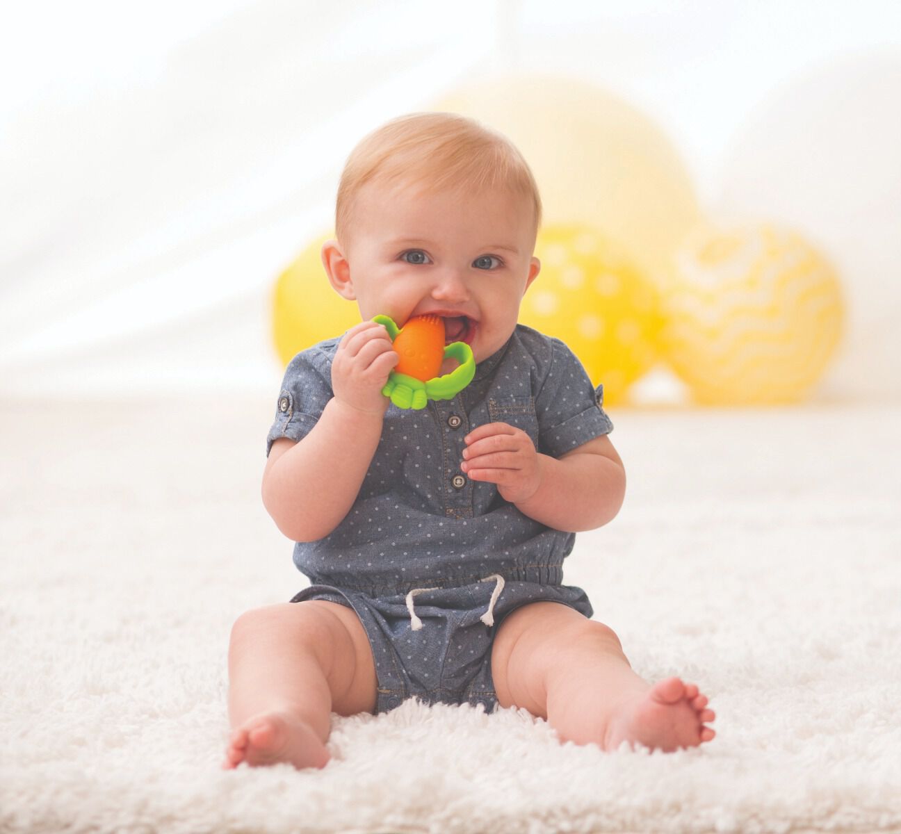 Infantino -Good Bites Textured Carrot Teether image number 3