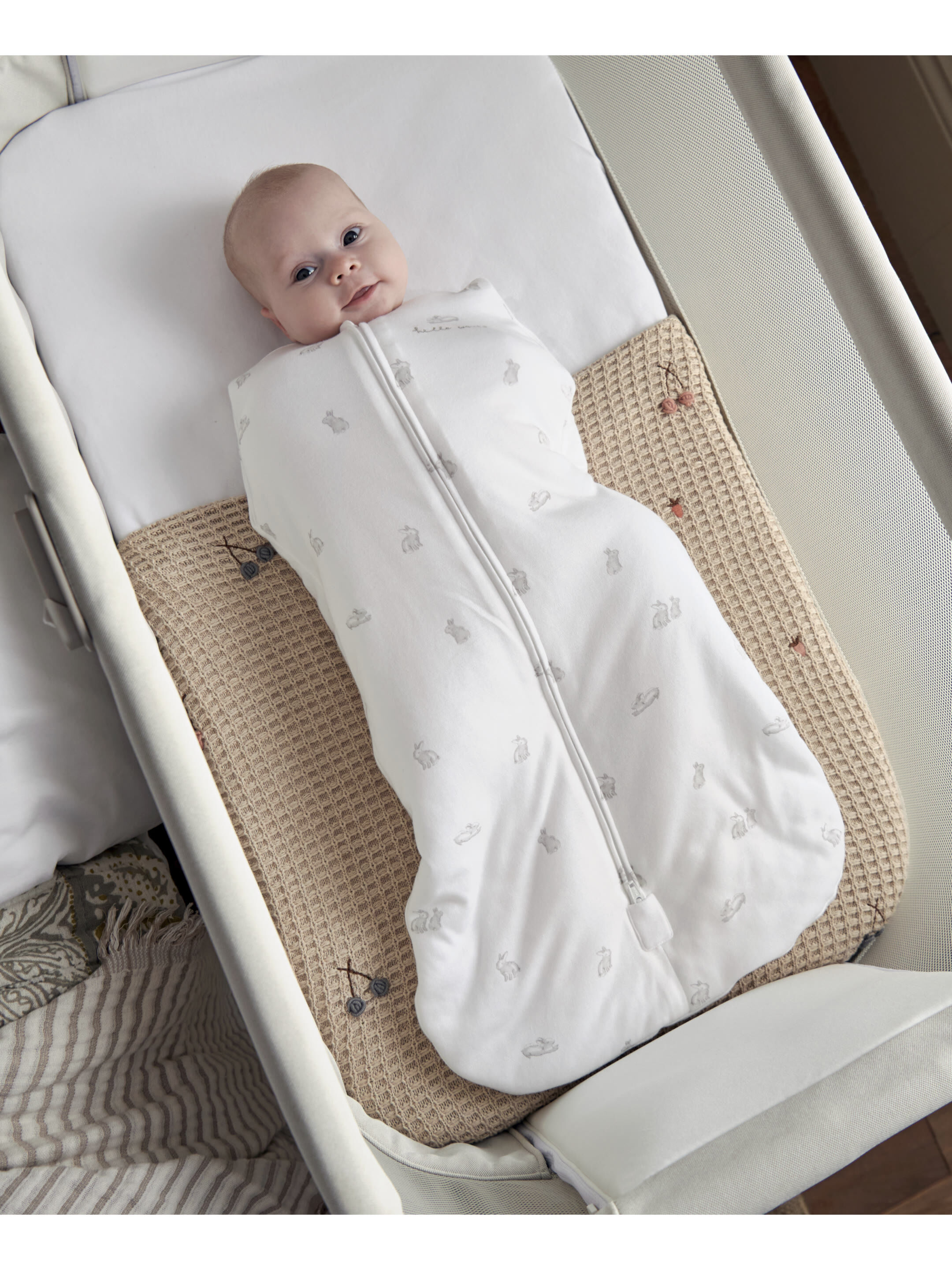Bunny Dreampod Swaddle - 0-3m 2.5 Tog image number 3
