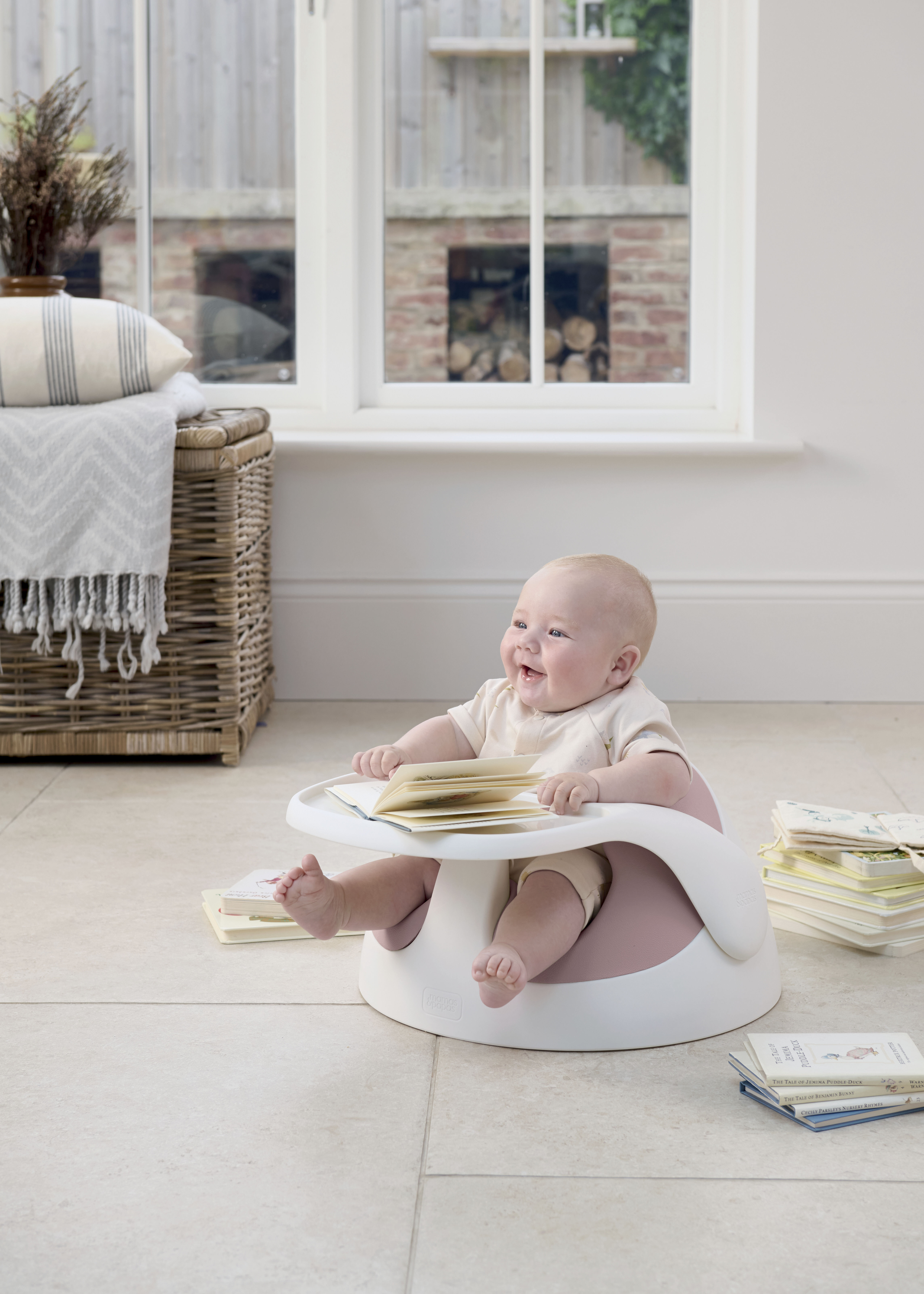 Baby Snug & Activity Tray - BLOSSOM image number 3