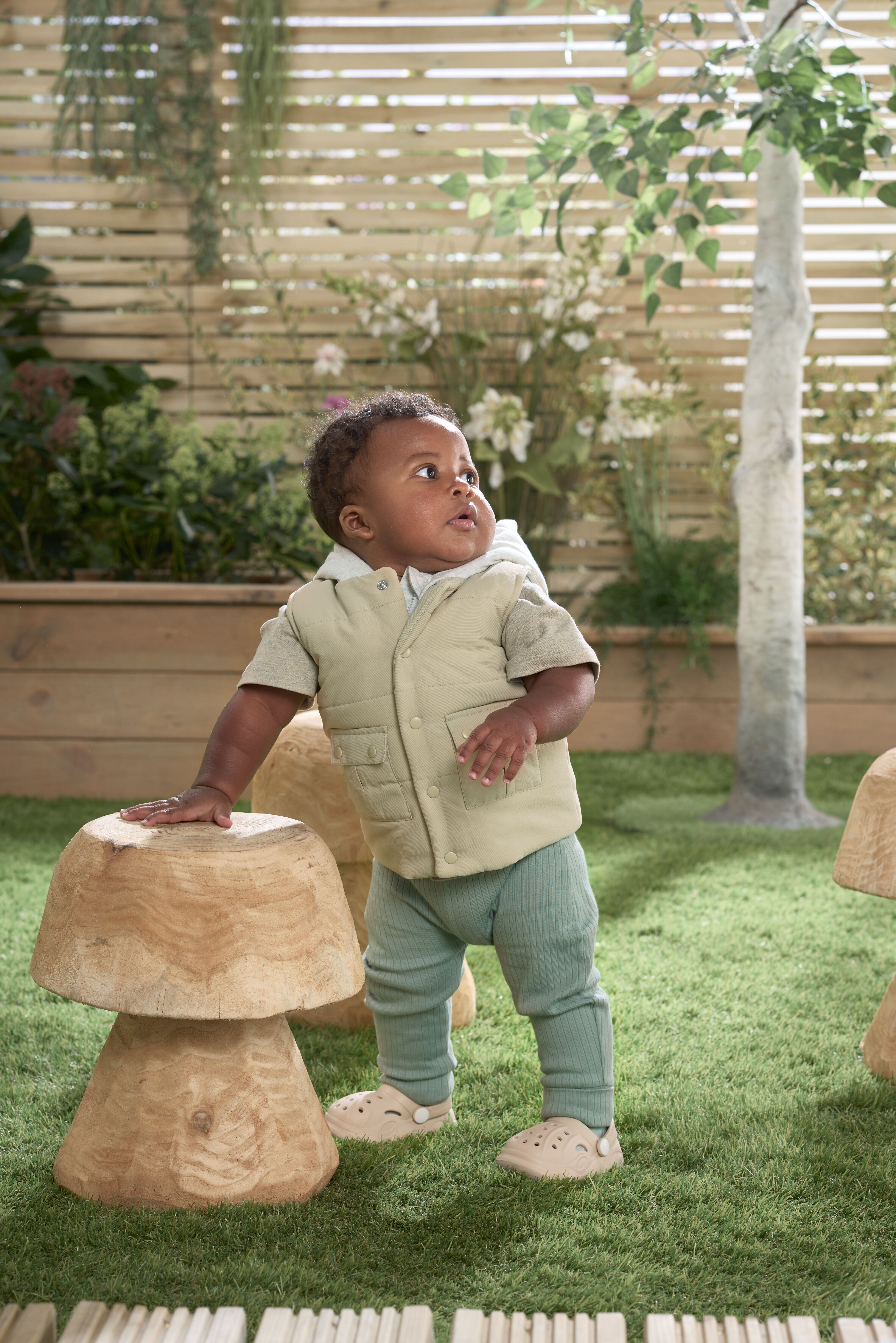 Hooded Gilet image number 4