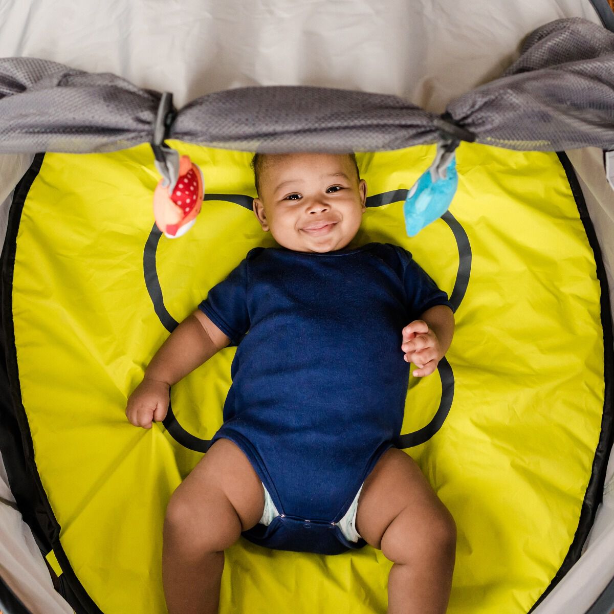 Travel baby on sale tent