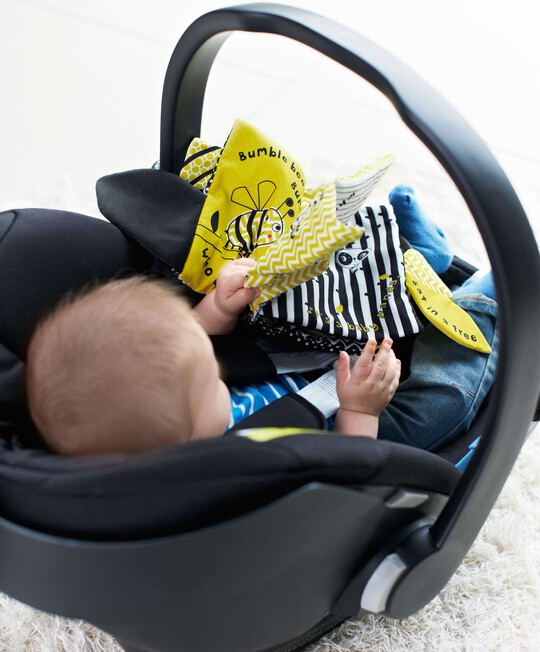 Babyplay - Bumble Bee Soft Book image number 4