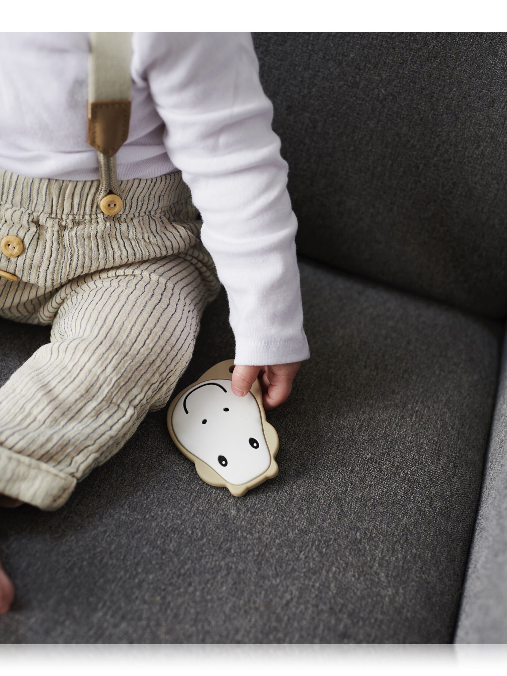 Matchstick Monkey Flat Face Teether - Giraffe image number 3