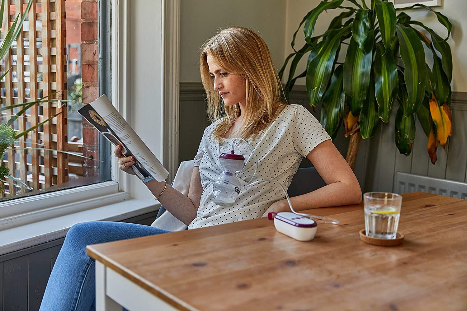 Tommee Tippee Made for Me Complete Breast Feeding Kit image number 5