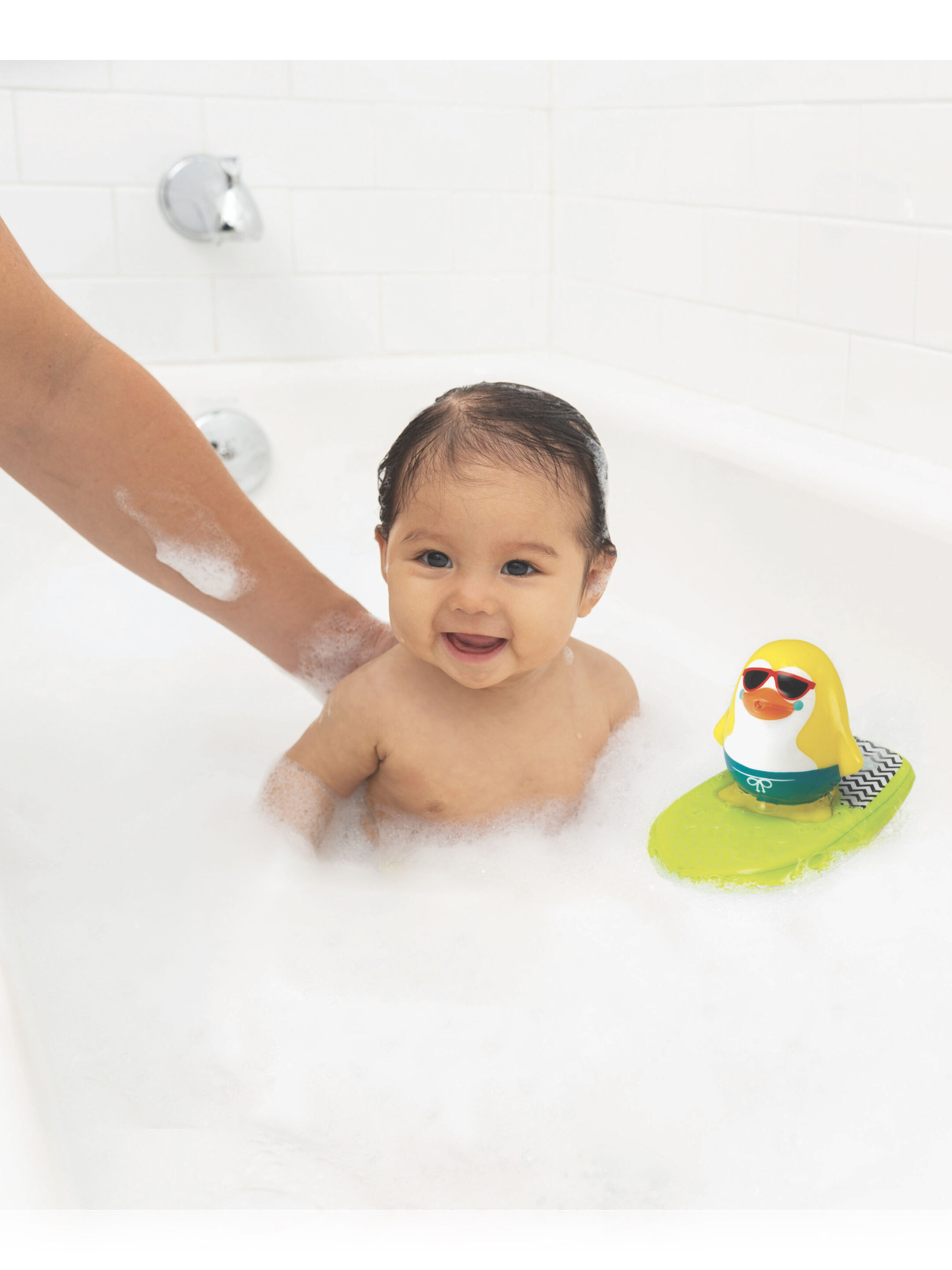 Infantino Surfing & Squirting Bath Pal image number 2
