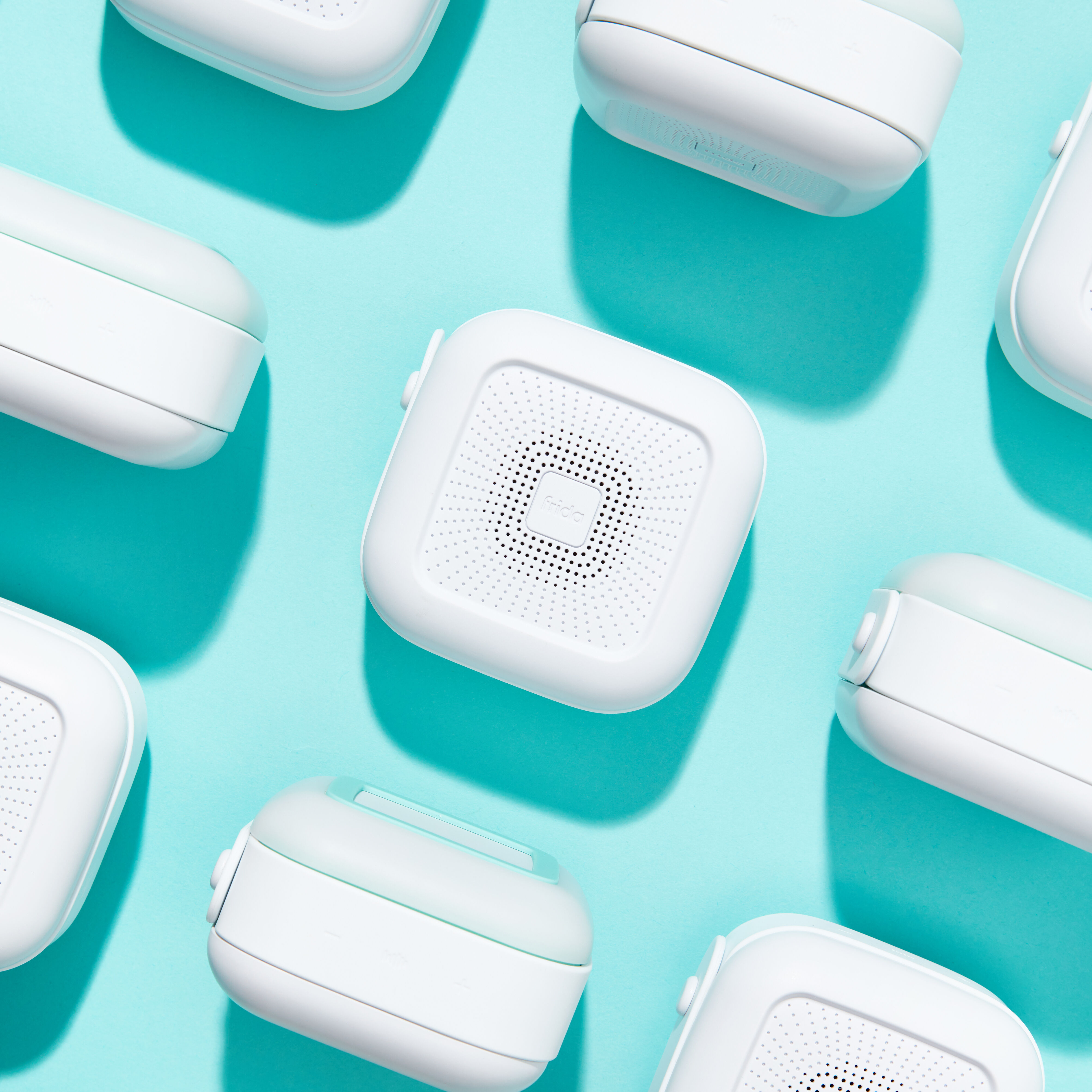 2-in-1 Portable Sound Machine + Nightlight image number 4