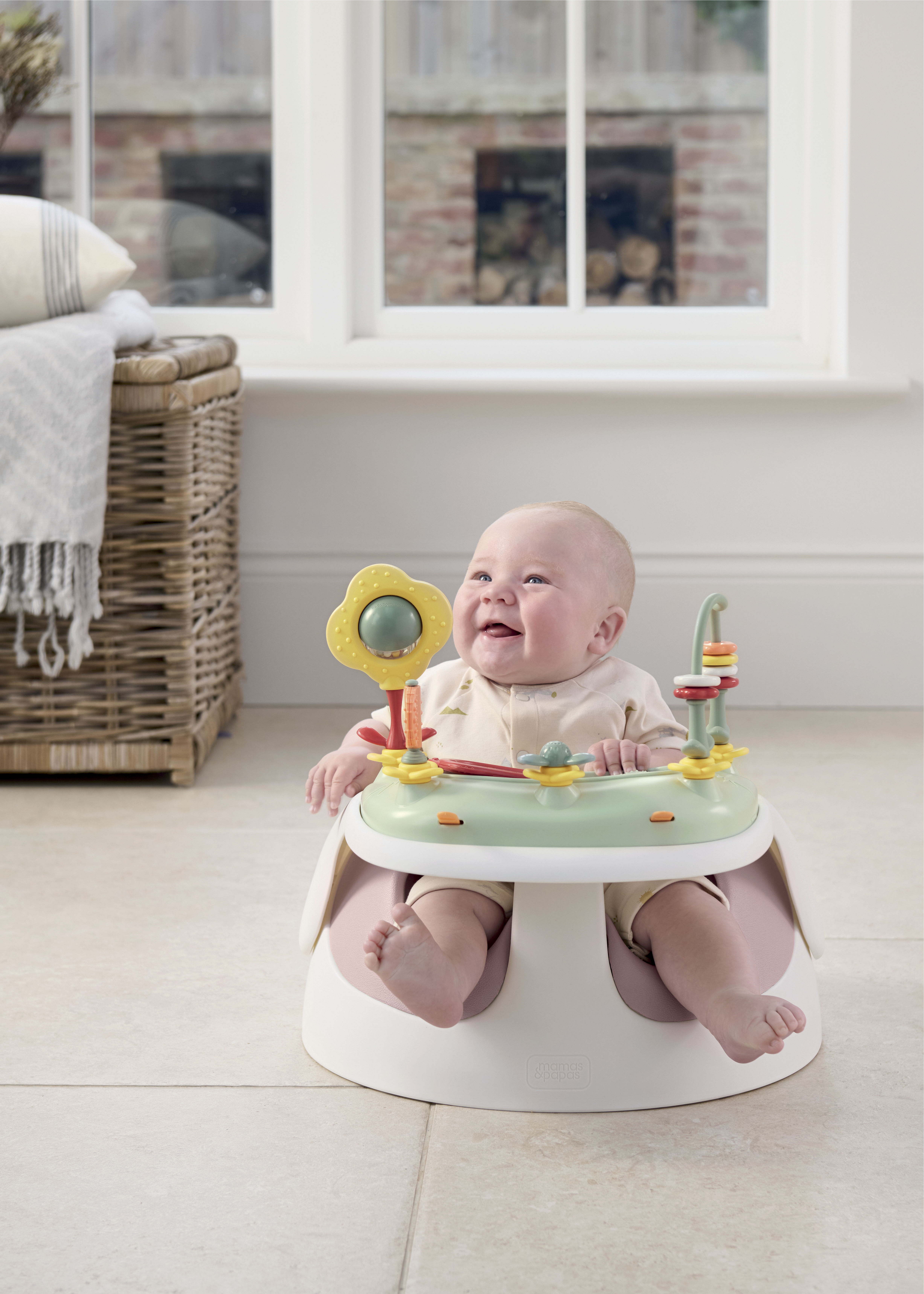 Baby Snug & Activity Tray - BLOSSOM image number 1