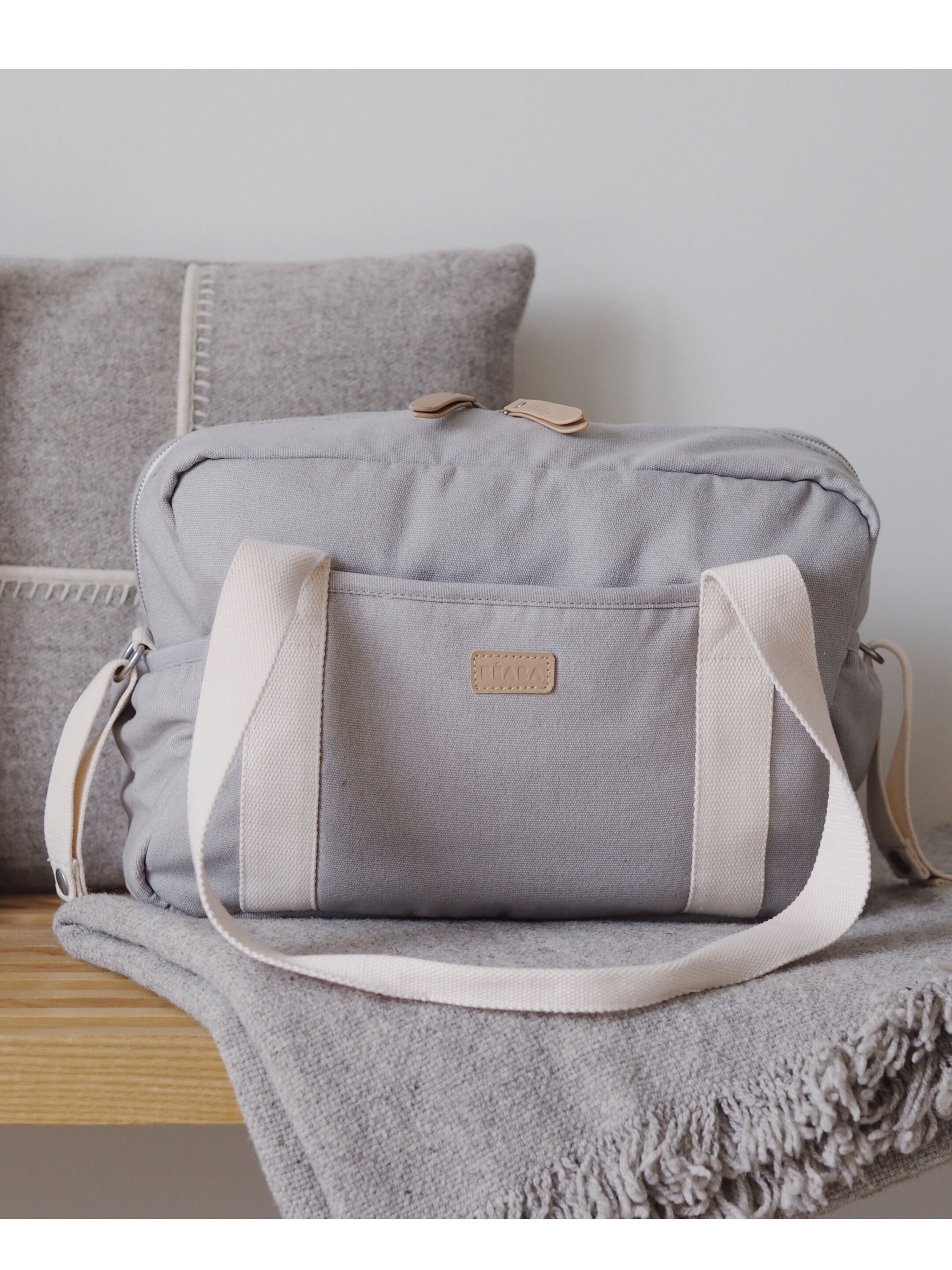 Beaba Paris Changing Bag - Light Mist