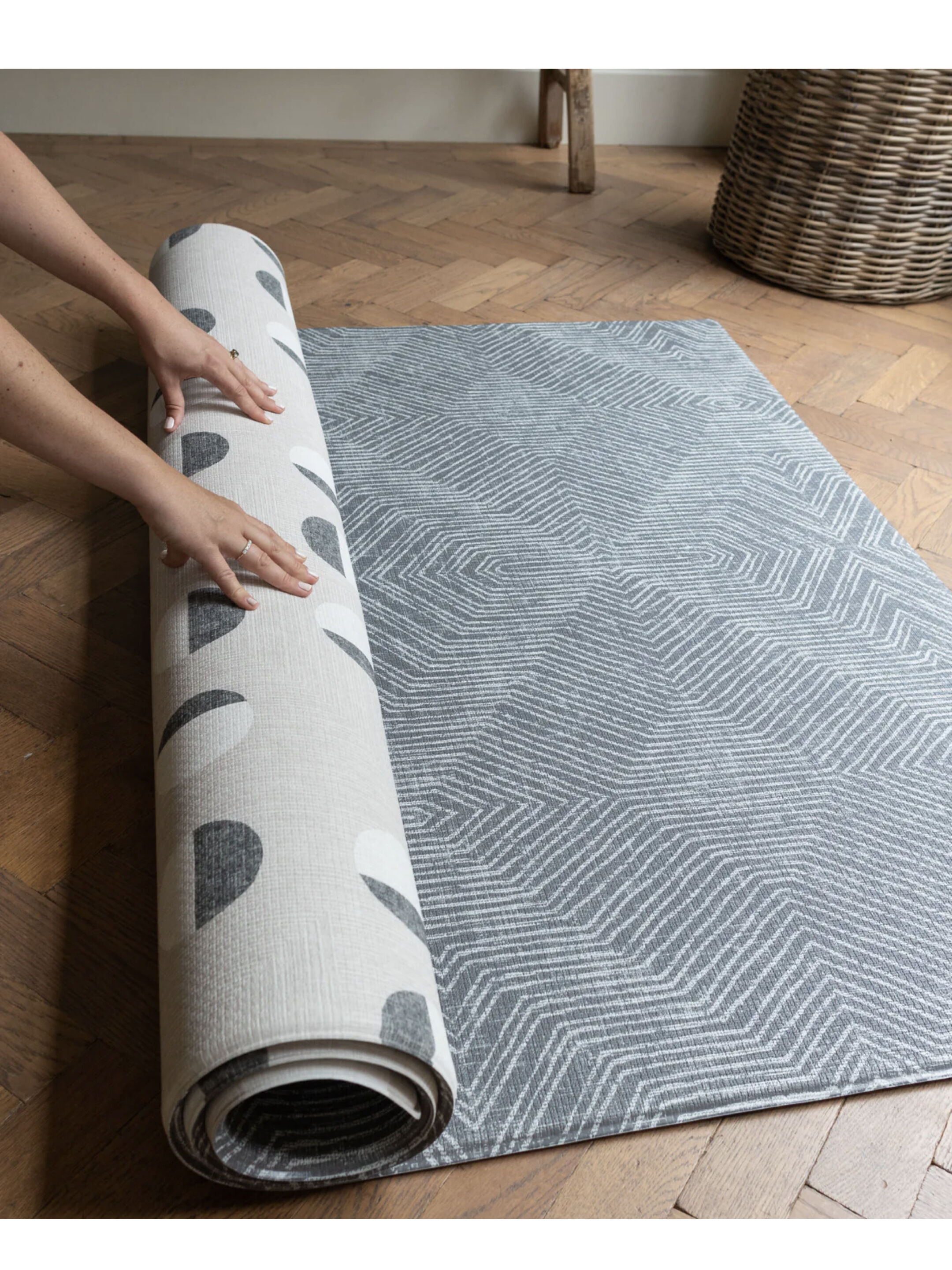 Totter and Tumble - The Astronomer Playmat image number 3