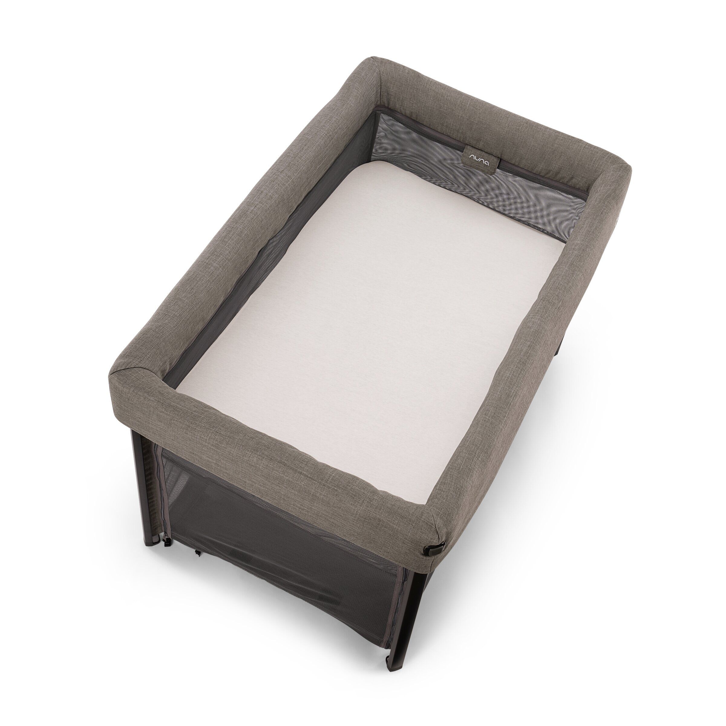 Nuna PAAL Playard With Sheet & Net image number 9