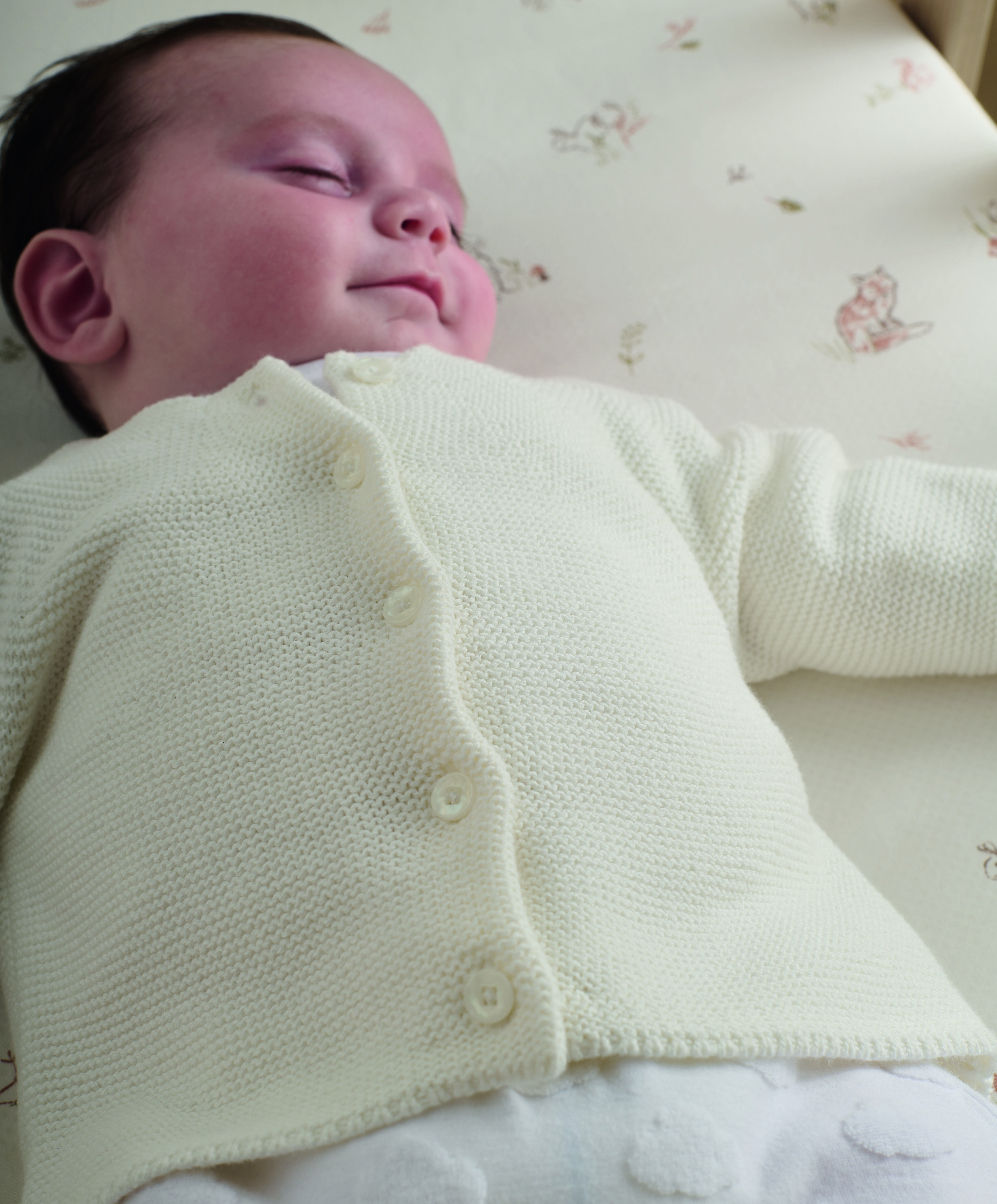 Off White Fine Knit Cardigan image number 3