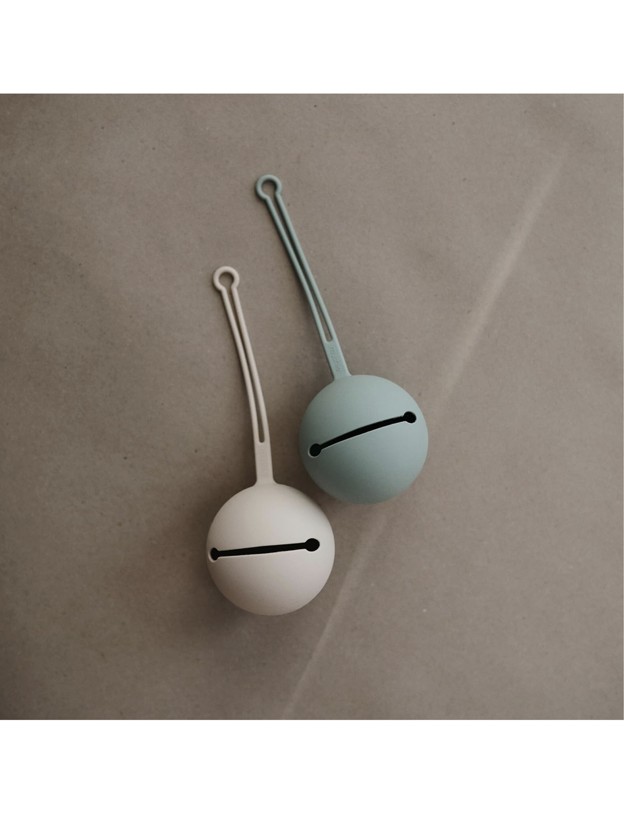 Mushie Pacifier Case Shifting Sand image number 2
