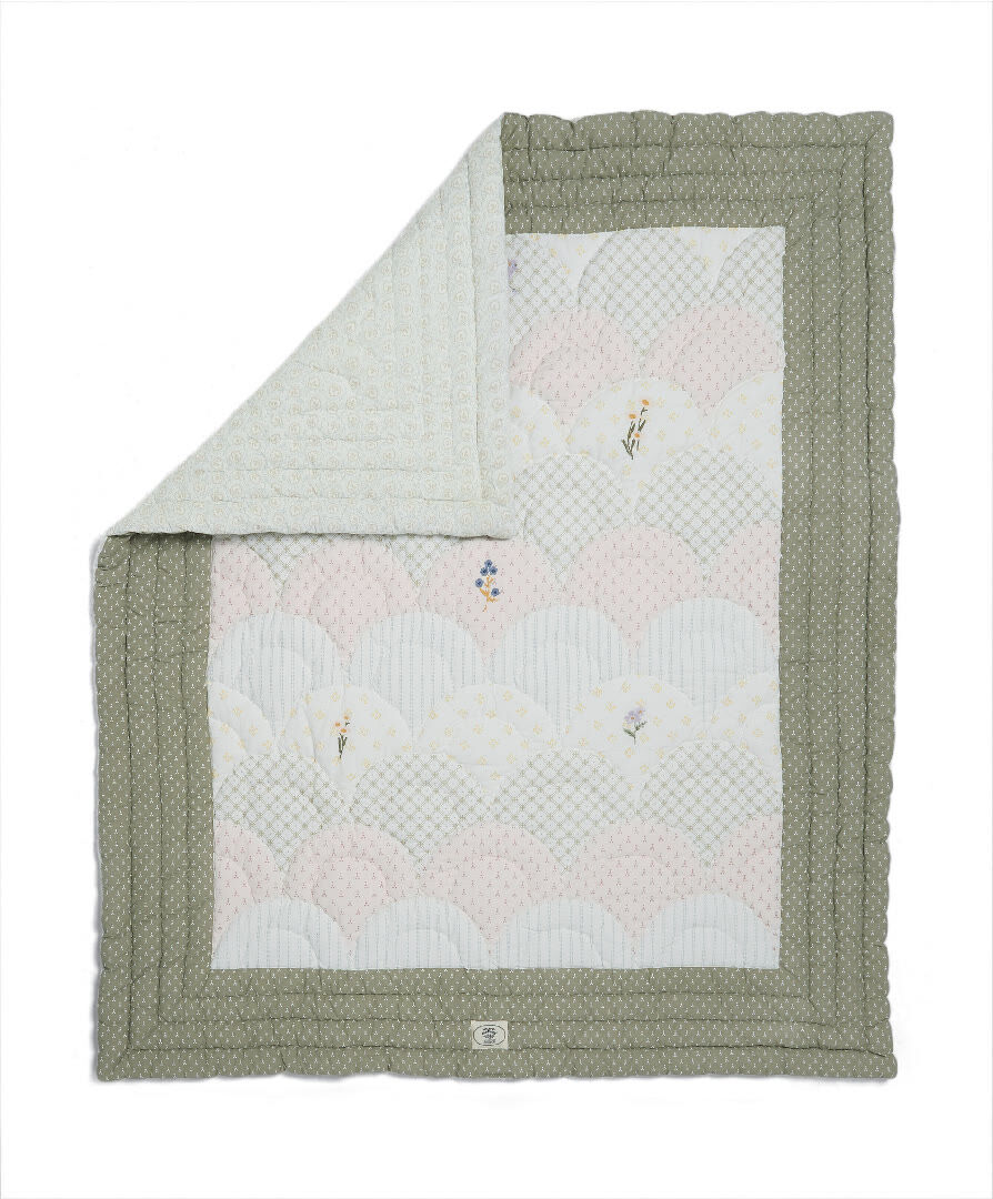 Laura Ashley - Quilt