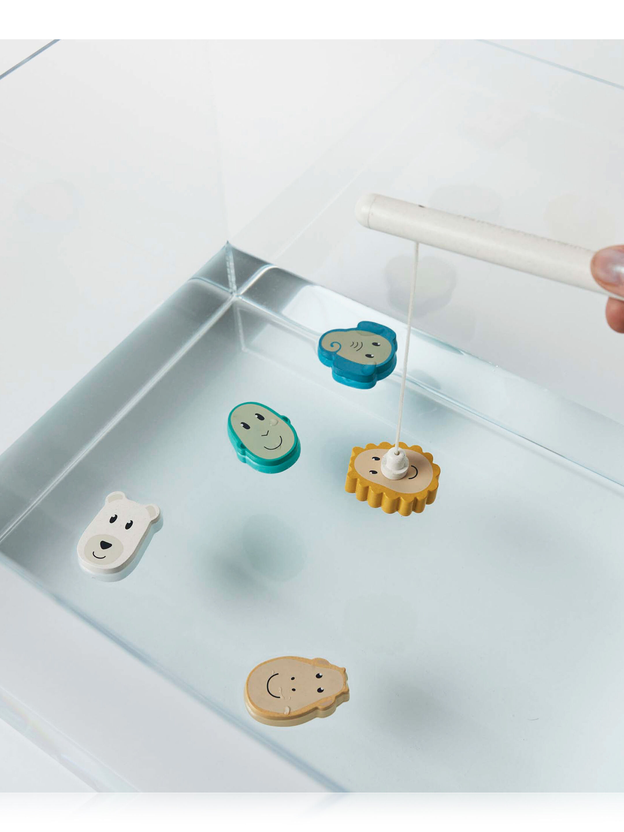 Matchstick Monkey Bathtime Fishing Game