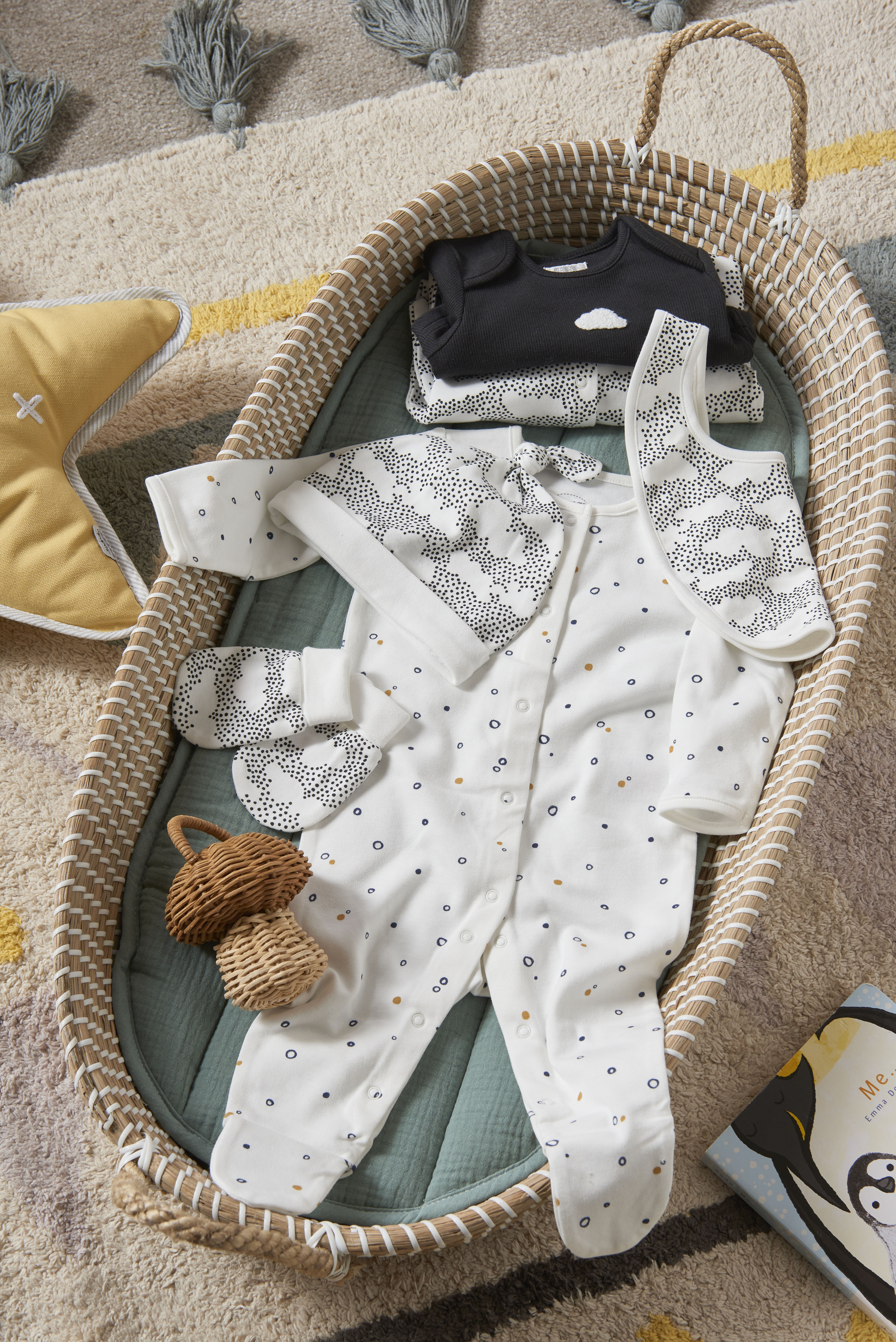 I Love You More' Wrap All-In-One image number 4