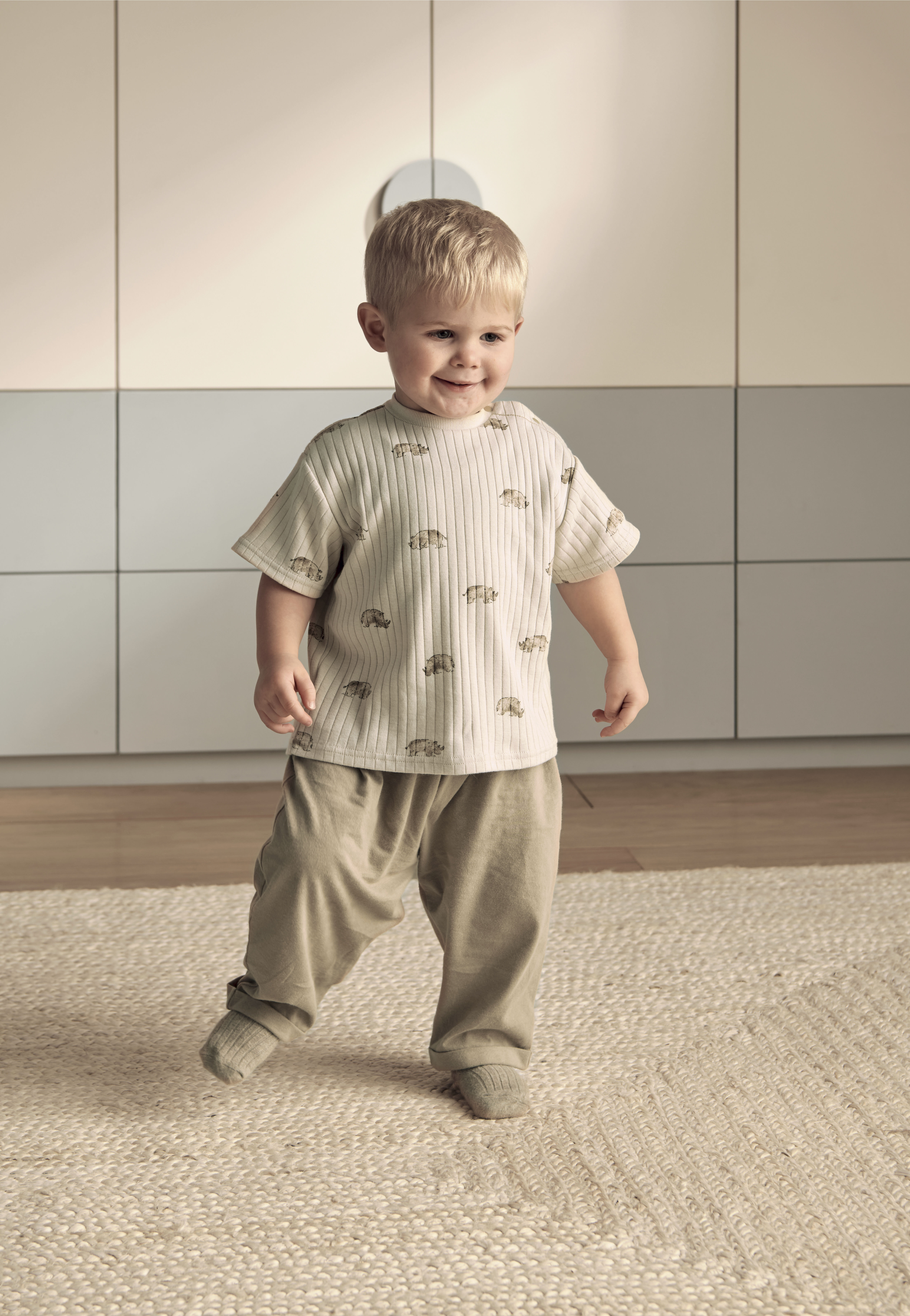 Rhino Ribbed T-Shirt & Trousers Outfit Set image number 1