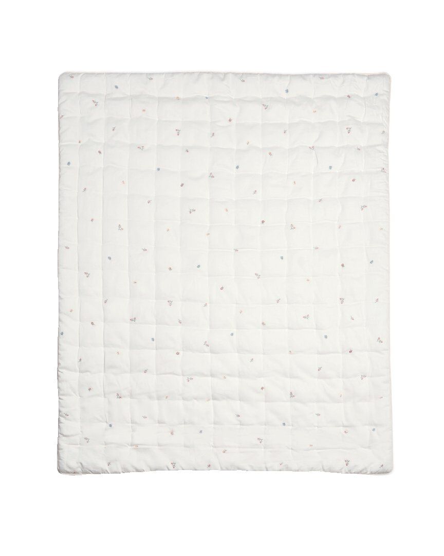 Welcome to the World Floral Quilt - Pink image number 1